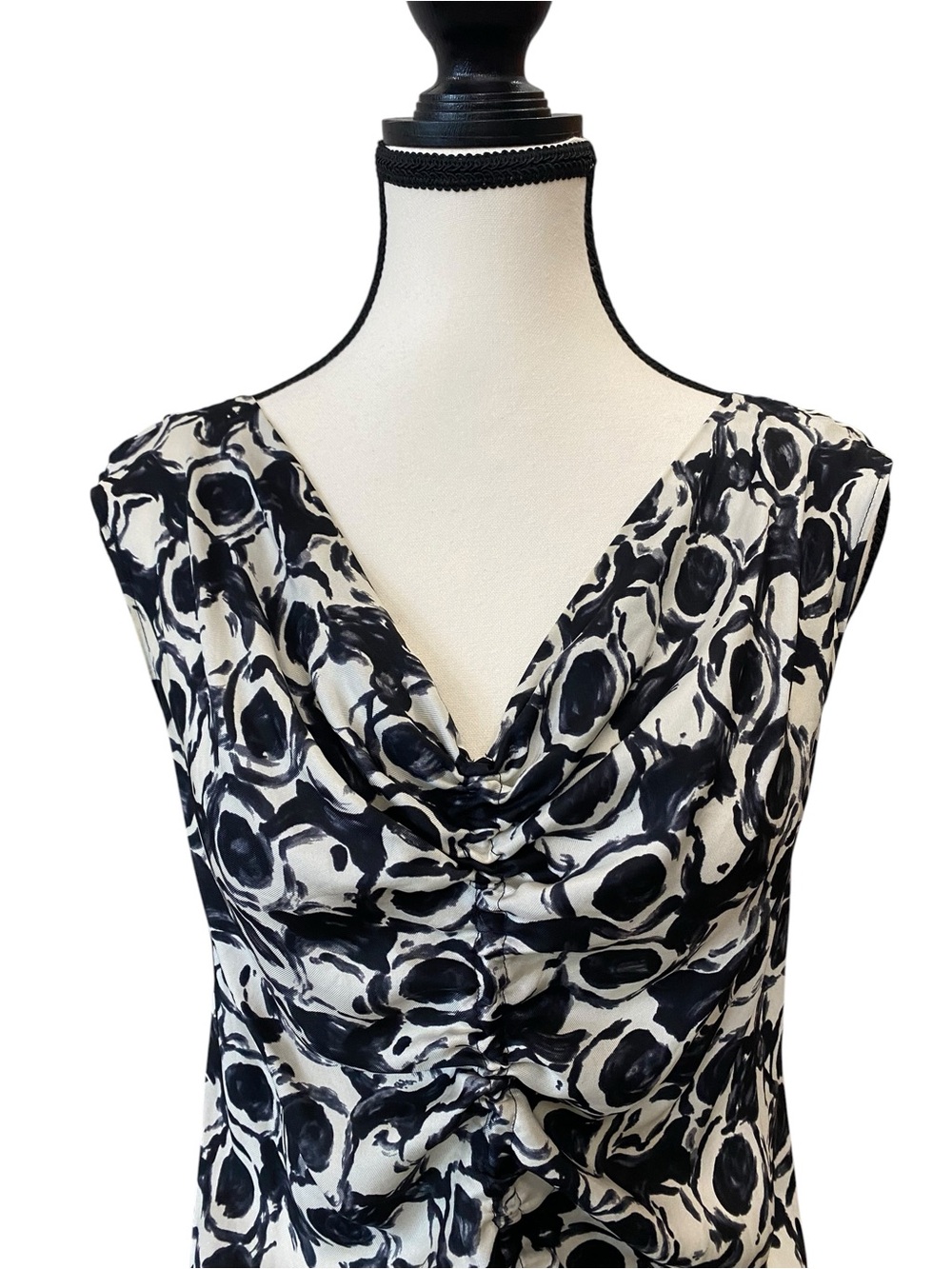 MaxMara Black & Cream Abstract Silk Top with Vertical Front Drawstring Size 6